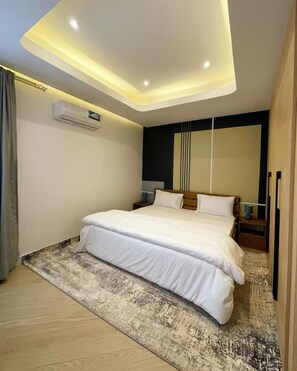 3 quartos, ferros/tábuas de passar roupa, Wi-Fi, roupa de cama