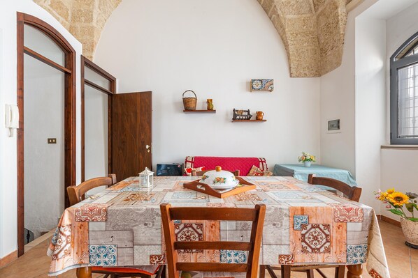 Dining room - 3772 Casa di Elena by Barbarhouse (Casarano)