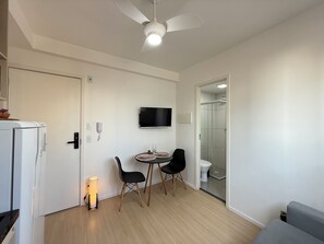 Comfort Apartment | Dining room