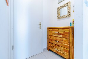 Reception - Ocean View 2 bed apartment (Kombeni)