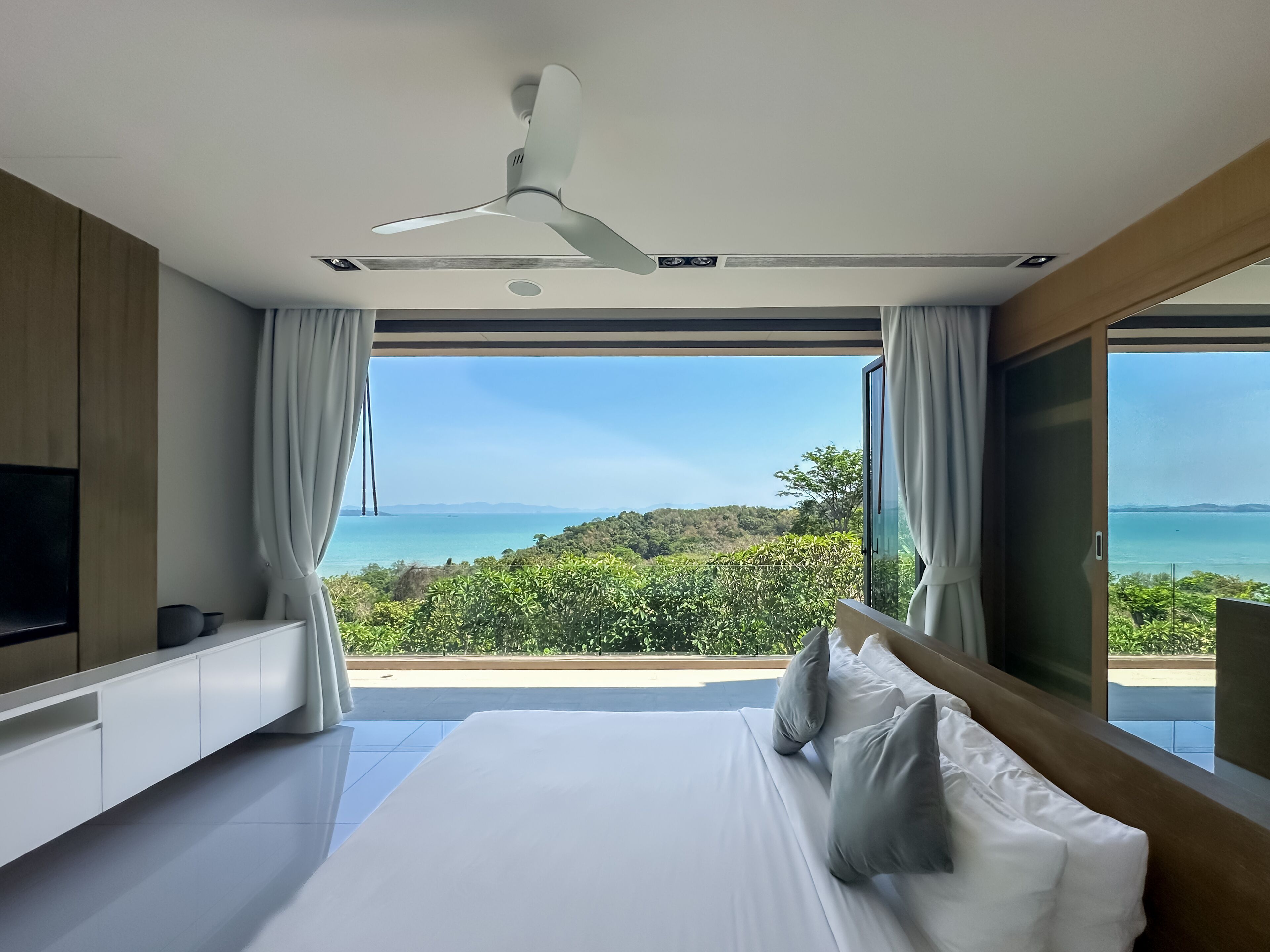 Villa de lujo, 5 habitaciones | Cortinas blackout, tabla de planchar con plancha y wifi gratis 