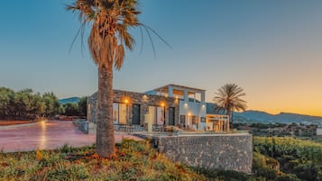 Apartment 7 | 1 bedroom, soundproofing, iron/ironing board, free WiFi