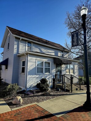 Exterior - Private Home To View 2024 Solar Eclipse (Botkins)