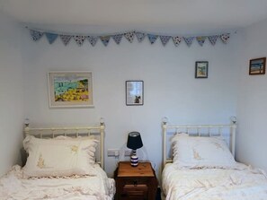 2 Schlafzimmer, Schreibtisch, kostenloses WLAN, Bettwäsche