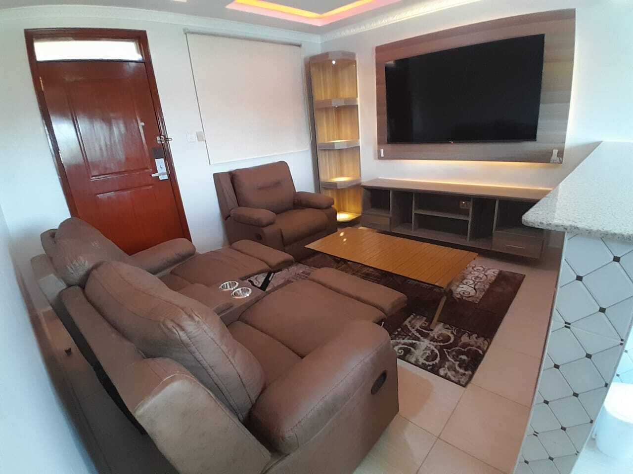 Executive Studio Suite, Garden View | Premium bedding, Select Comfort beds, desk, laptop workspace