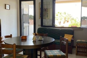 Dining - BellaVista House (Brucoli)