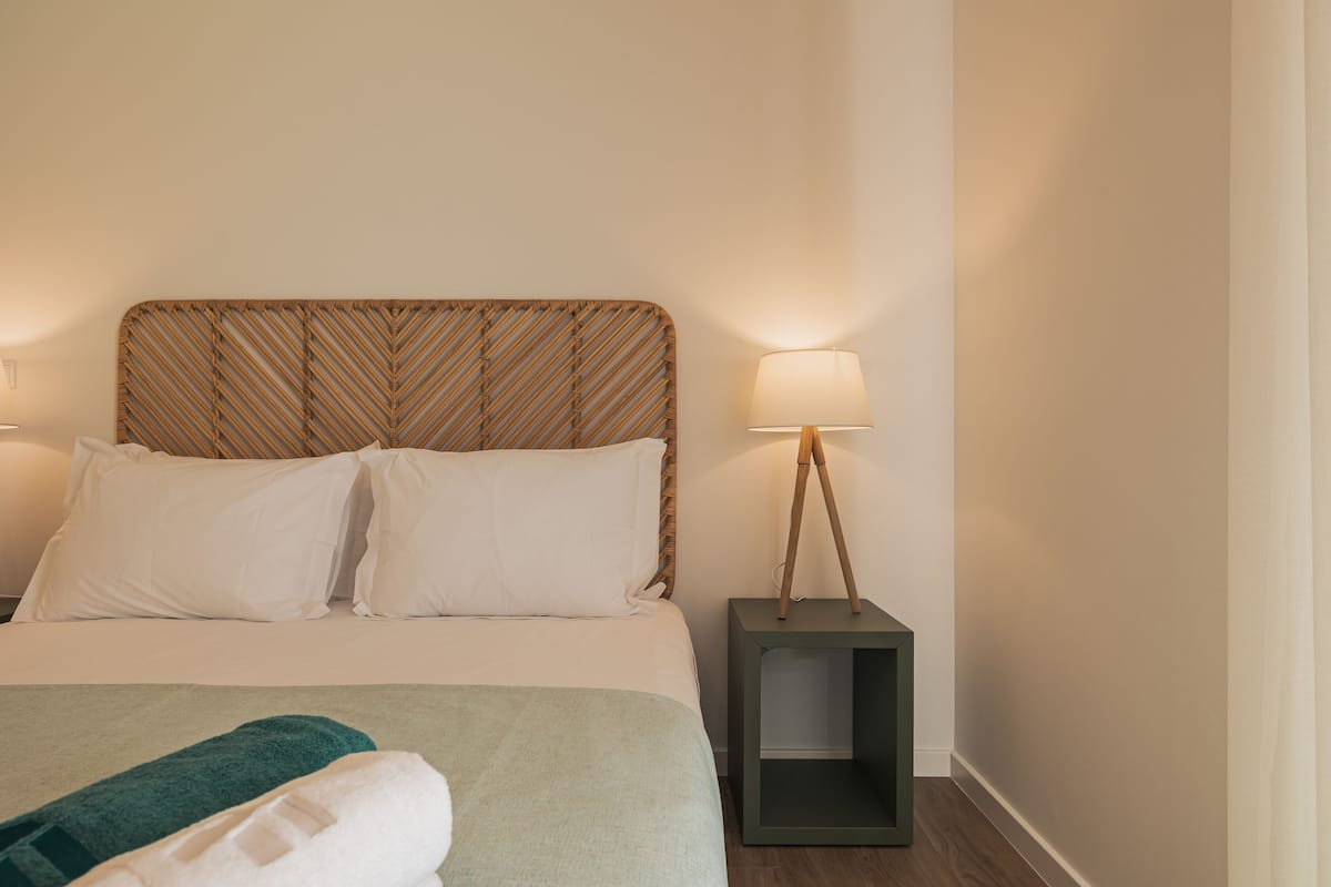 2 bedrooms, soundproofing, free WiFi, wheelchair access