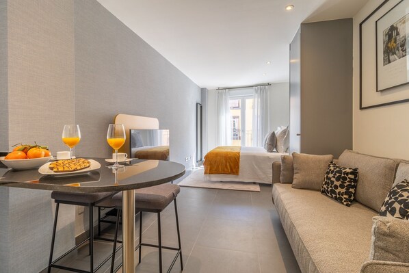 Interior - Cozy loft center Madrid (Latina Toledo VI) (Madrid)