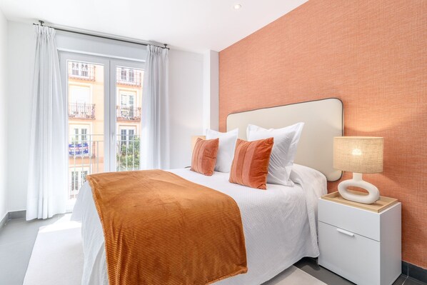 2 bedrooms, iron/ironing board, WiFi, bed sheets - New en Latina area for 3 (Latina Toledo VII) (Madrid)