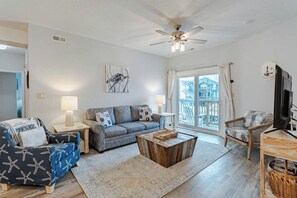 Smart TV, DVD player, stereo