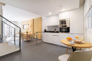 Dishwasher - Amazing new duplex for 4 (Madrid)