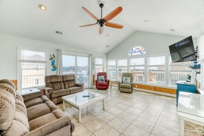 TV - Nags Head vacation rental steps from the beach with rec room! (Nags Head)
