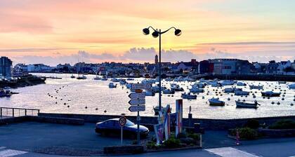 Holiday home near harbor & beach