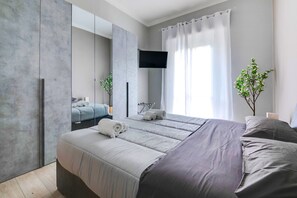 3 bedrooms, desk, free WiFi, bed sheets
