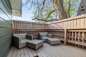 Terrace/patio - Close to all that Ozark has to offer! (Ozark)