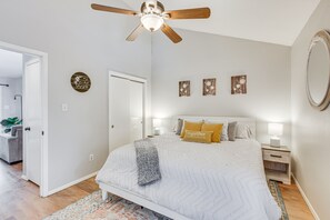 1 chambre, bureau, fer et planche à repasser, Wi-Fi