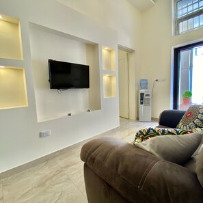 Classic Studio, 2 Twin Beds, Non Smoking, Mountain View | Living area | 45-inch Smart TV with cable channels - Villa Mira Guesthouse - Downtown Amman (Amman)