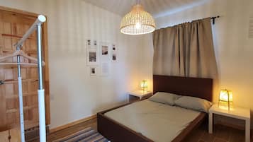 2 bedrooms, iron/ironing board, travel crib, WiFi