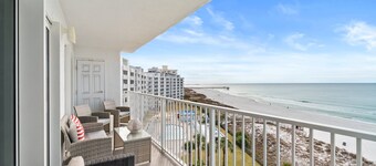 Moonspinner by Book That Condo