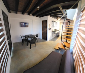 Grand Cabin, Garden View | Living area