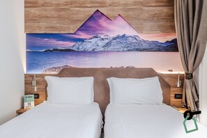 In-room safe, desk, free WiFi, bed sheets - Hotiday Chalet Sestriere Vialattea (Sestriere)