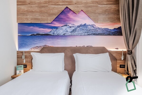 Coffres-forts dans les chambres, bureau, Wi-Fi gratuit, draps fournis