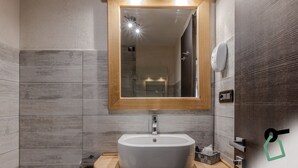 Unclassified image, 2 of 35, button - Hotiday Chalet Sestriere Vialattea (Sestriere)