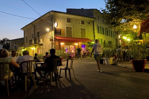 Maison Avec Piscine au Calme Pour 6 Personnes