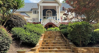 Water's Edge Oconee - Rest & Play by River, Lake, and Pool close to Athens, GA