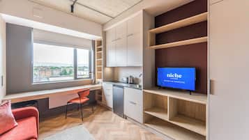 In-room safe, desk, soundproofing, free WiFi