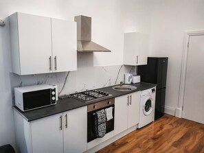 經典開放式客房, 非吸煙房, 私人浴室 | 私人小型廚房 | 電熱水壺、烤麵包機、鍋具/餐盤/廚房用品