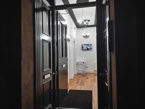 Interior entrance - SH Apartments - Dixon Street (Glasgow)