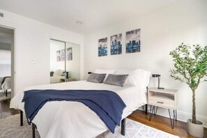2 bedrooms, iron/ironing board, travel crib, free WiFi