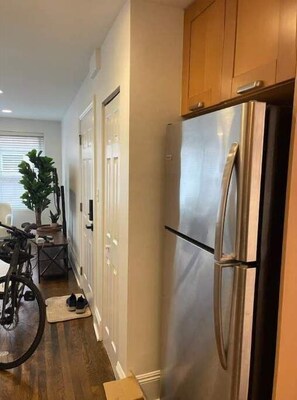 Interior - 3 -bed apartment just steps to Lake Michigan (Chicago)