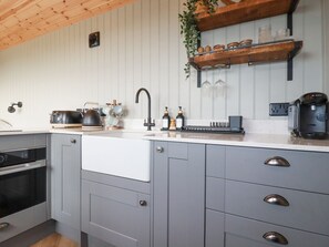 Fridge, toaster, cookware/dishes/utensils