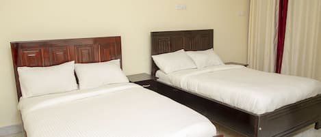 Deluxe Twin Room | Langsir/tirai gelap terus, kalis bunyi, Wi-fi percuma