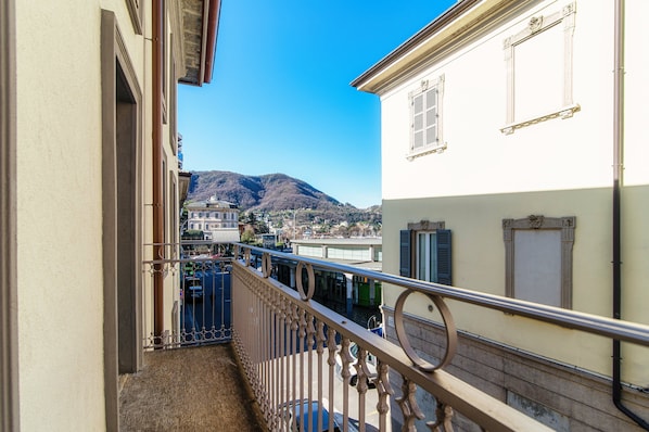 Apartment | Balcony