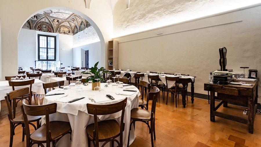 Ca' Uberti Palace Hotel , Mantegna Hotels