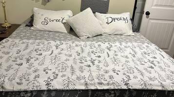 1 間睡房、書桌、熨斗/熨衫板、免費 Wi-Fi