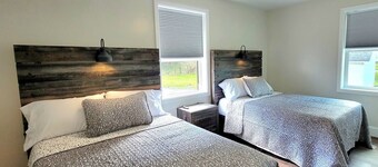 The Traveler On Main - Suite #1- Across the Street from Back of the Dragon!