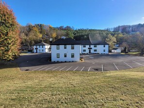 Exterior - The Traveler On Main - Suite #1- Across the Street from Back of the Dragon! (Tazewell)