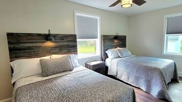 2 Schlafzimmer, Schreibtisch, BĂŒgeleisen/BĂŒgelbrett, kostenloses WLAN