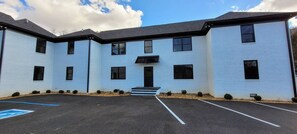 Exterior - The Traveler On Main - Suite #2- Across the Street from Back of the Dragon! (Tazewell)
