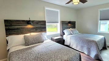 2 bedrooms, desk, iron/ironing board, free WiFi
