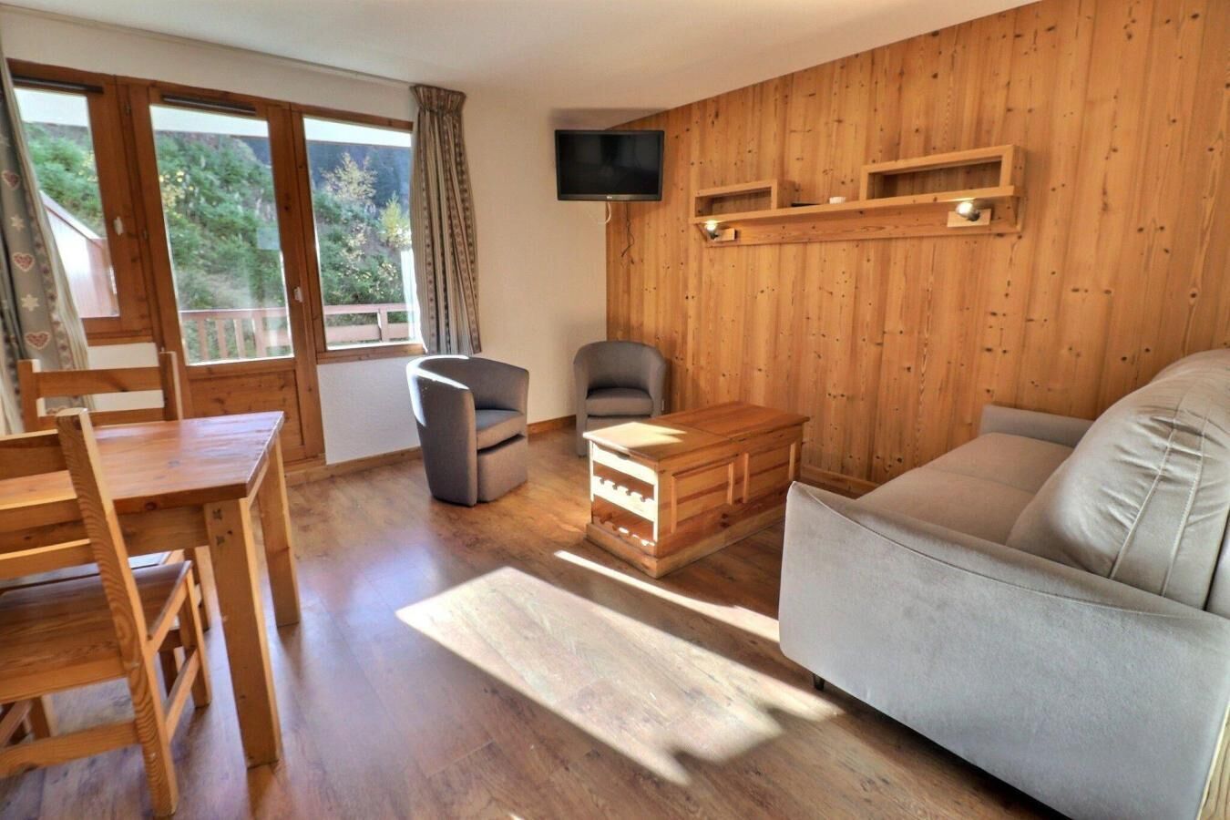 A 50m De Las Pistas De Esquí, 1.o Piso, Balcón, Local Para Esquís, 31m², La Tania - La Tania