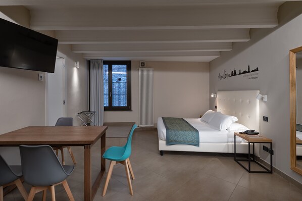 Caja de seguridad en la habitación, escritorio y wifi gratis