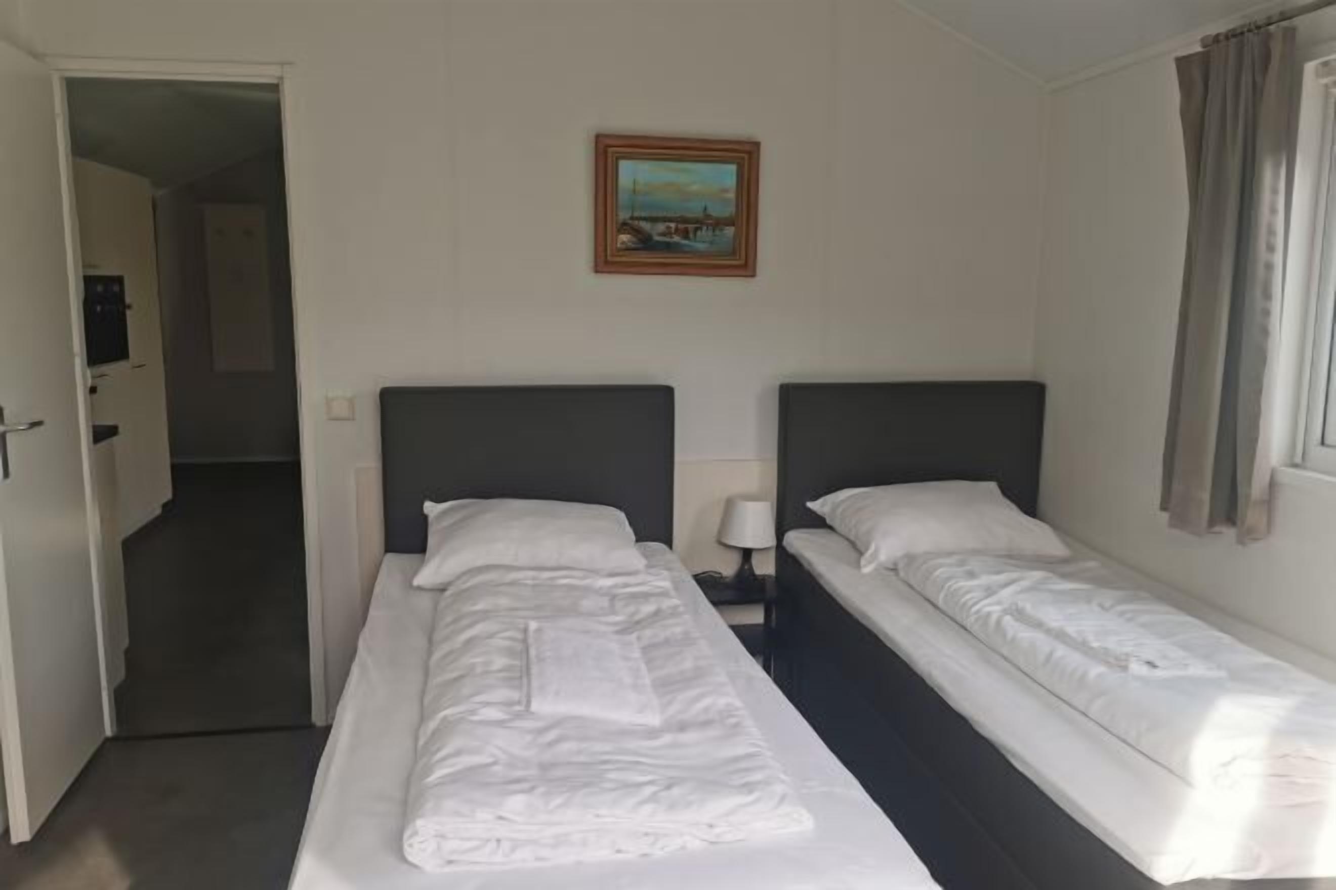 Bureau, Wi-Fi gratuit, draps fournis