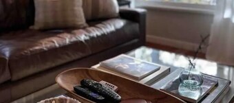 The Alley House - Historic District Garden Bungalow