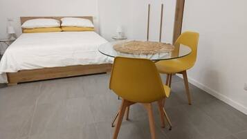 1 sovrum, strykjärn/strykbräda, gratis wi-fi och sängkläder