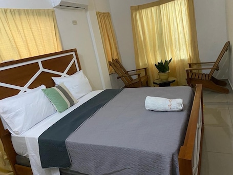 2 bedrooms, WiFi, bed sheets. Apartamento en Sosua Puerto Plata JGB Inversiones